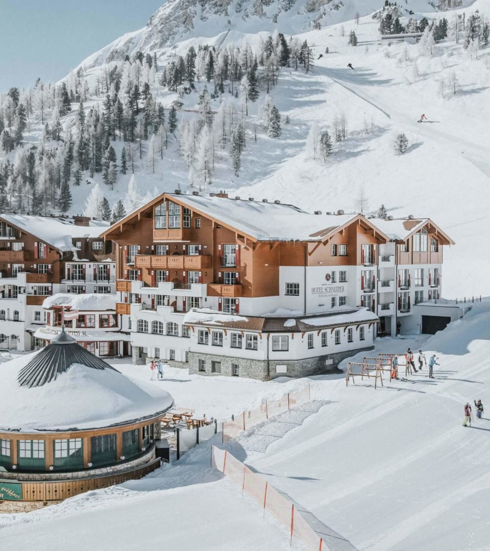 Hotel Schneider 4-Sterne Skihotel am Obertauern direkt an der Piste