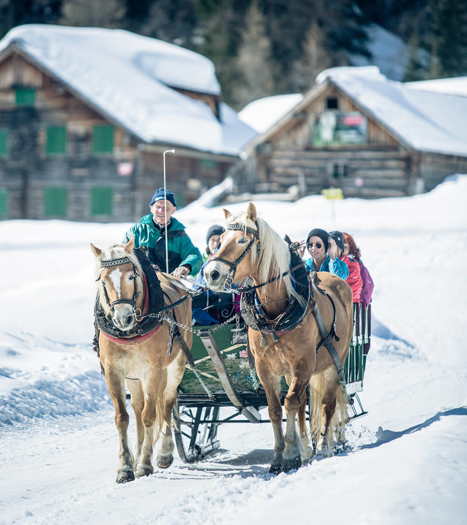 Schlittenfahren im Hotel Schneider, Obertauern (c) Tourismusverband Obertauern